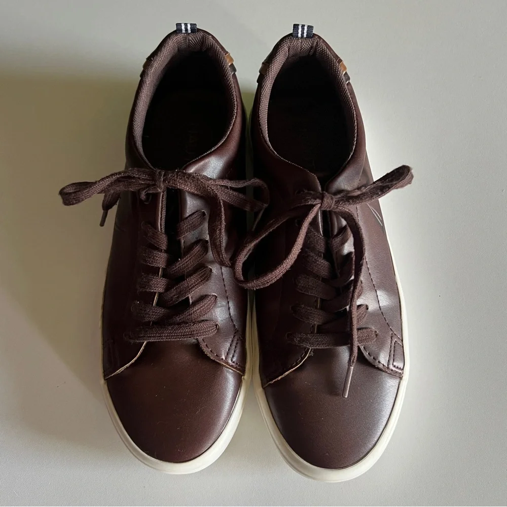 Nautica listing pair